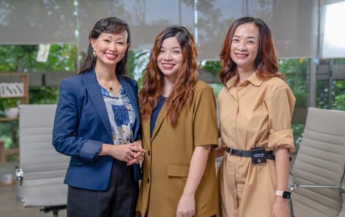 cac-khach-moi-luu-giu-lai-khoanh-khac-trong-chuong-trinh-500x315-1 Các khách mời lưu giữ lại khoảnh khắc trong chương trình