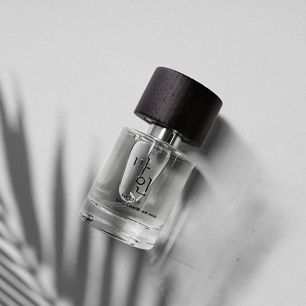 copy of to all mankind 5